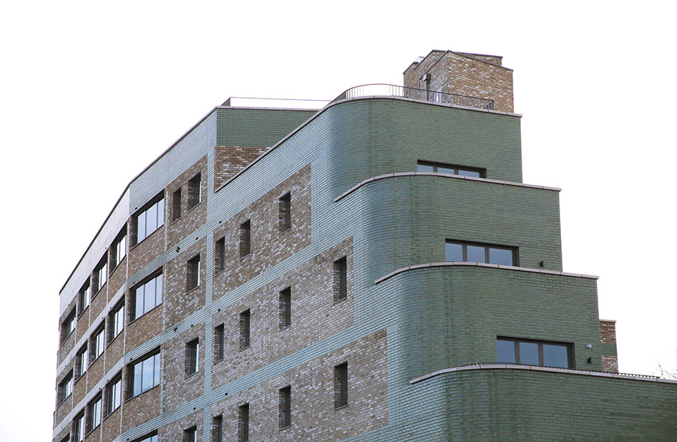 1453 MiradorOnWestern