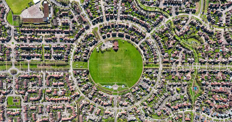 1548 GeorgeClarke 2207823087