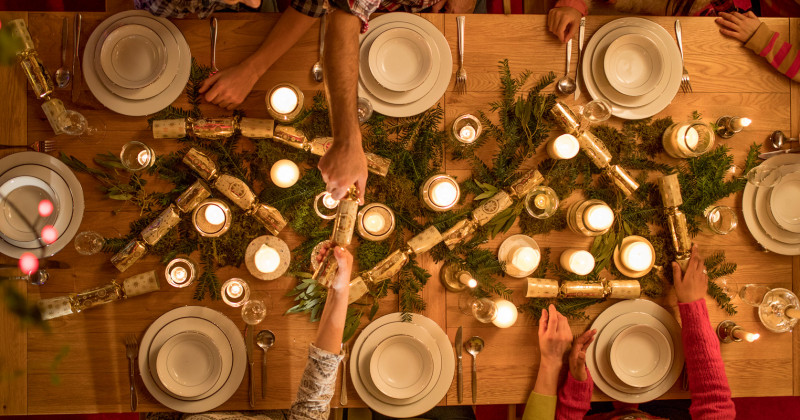 117 Christmas Table GettyImages 847329480 1